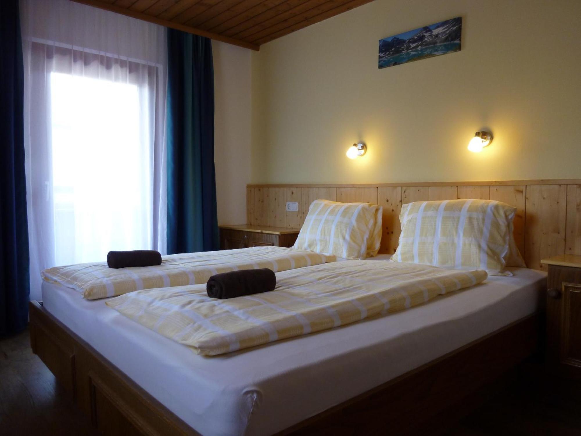 Pension Zu Hause Uttendorf Szoba fotó