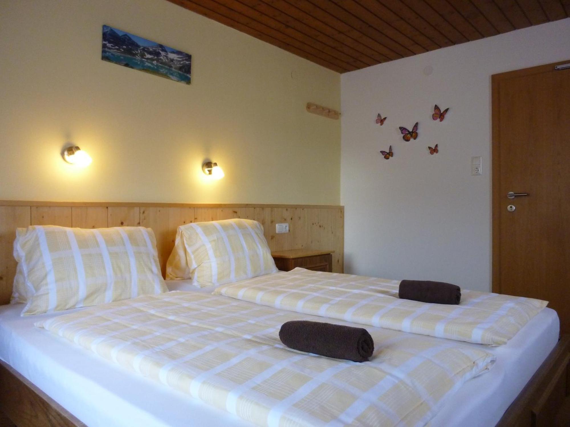 Pension Zu Hause Uttendorf Szoba fotó