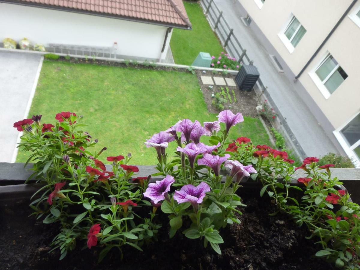 Pension Zu Hause Uttendorf Kültér fotó